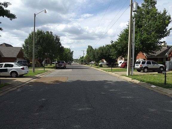 4th image of 7645 Davis Pkwy