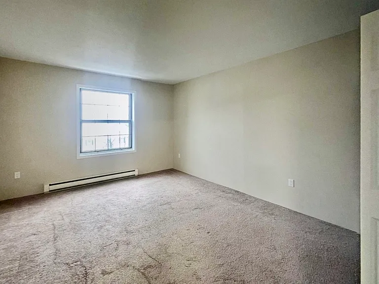 10 Hemans St #13 — Photo 11