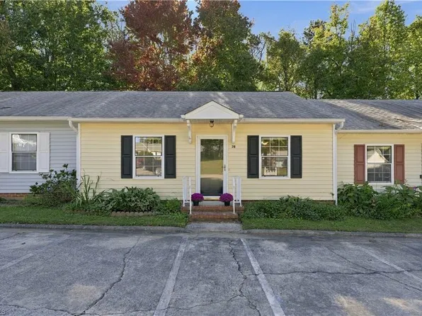 245 Hampton Rd APT 2B, Asheboro, NC 27203