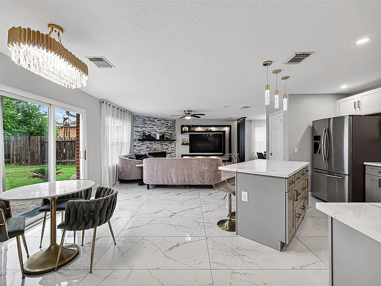 21202 Barker Canyon Ln — Photo 18
