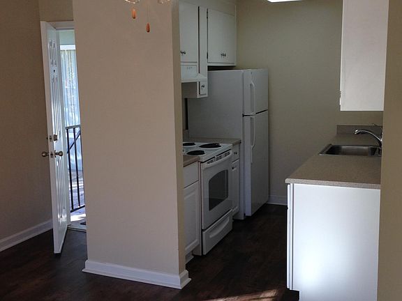 4th image of 1466 San Antonio Ave APT 8