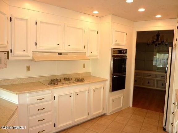 2nd image of 5450 W Diamond K St #6