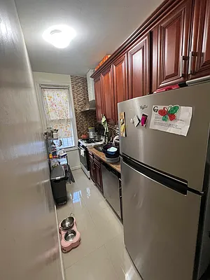 Rented by REALTY QUEST NEW YORK INC | media 17