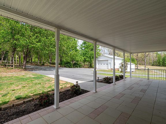 2nd image of 4973 Richmond Rd
