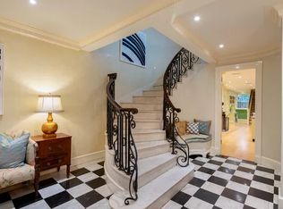 9 E 92nd St, New York, NY 10128