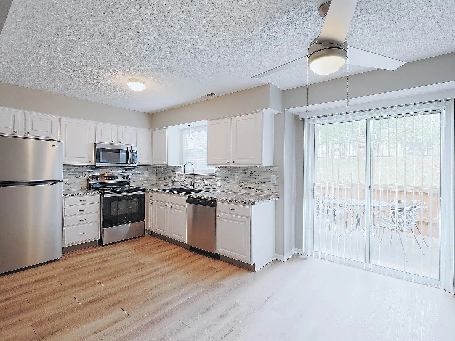Chestnut Heights Townhomes — Photo 2