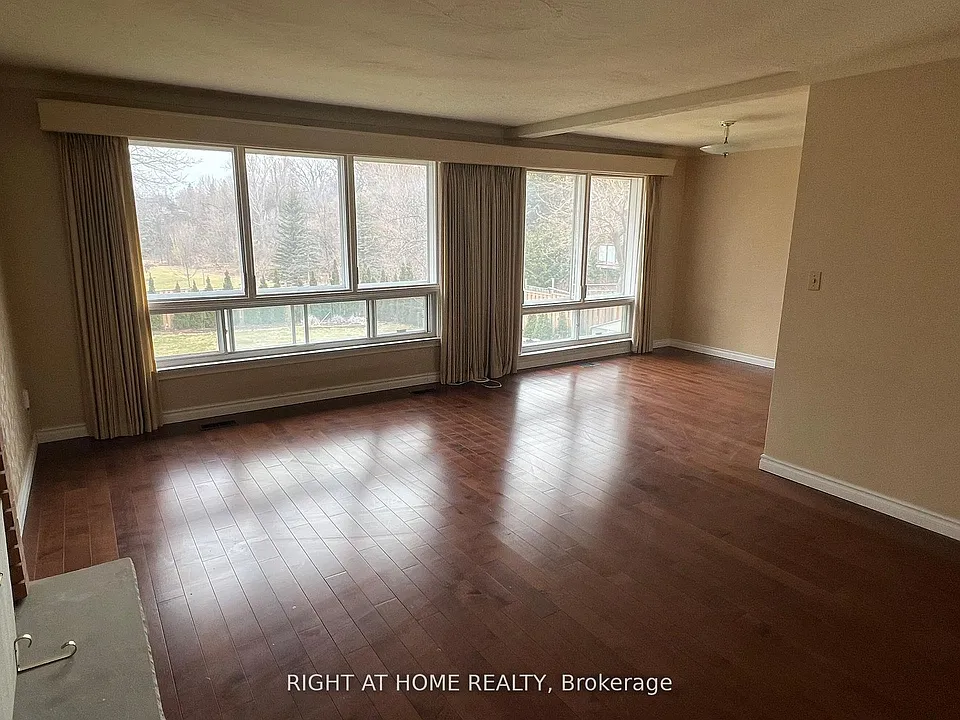 9 Waterfield Dr #MAIN