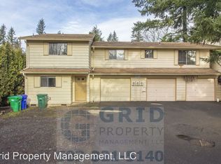 17835 NE Couch St, Portland, OR 97230