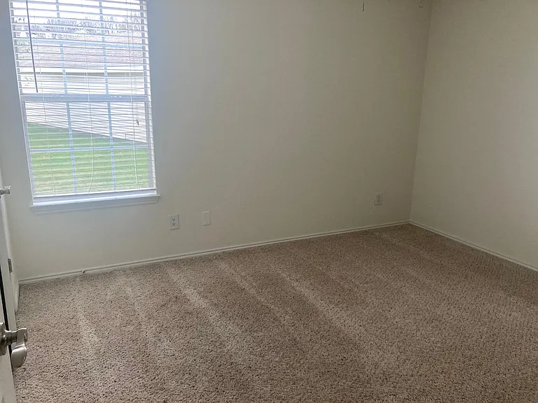 Dover Farms Apartments — Photo 46