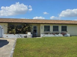 104 Caddy Rd, Rotonda West, FL 33947