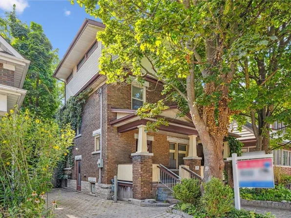 5 Dekay St, Kitchener, ON N2H 3T1