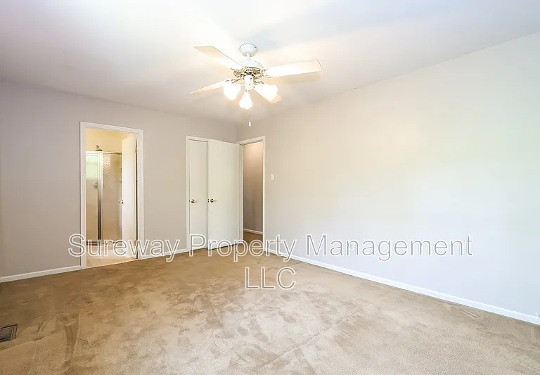 44 Red Oak Dr — Photo 12