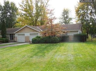 14094 Niagara Dr, Strongsville, OH 44136