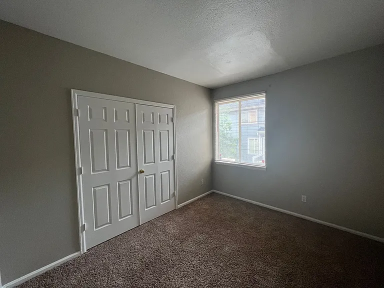 1069 S Walden Way #127 — Photo 6