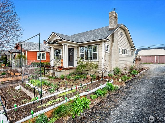 2nd image of 909 Kittitas Street