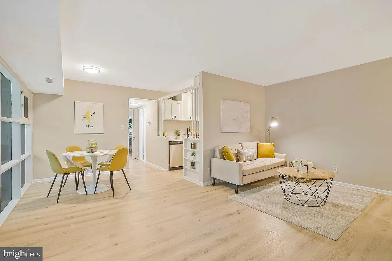 2 bed, 902 sqft, $2,500 — Photo 4