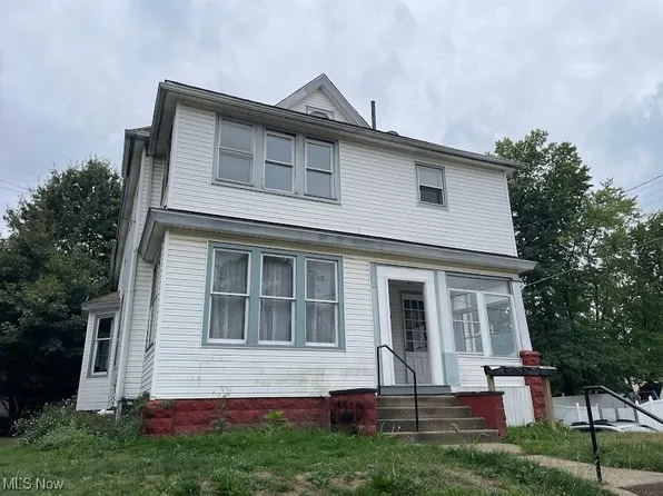 1016 Auburn Pl NW, Canton, OH 44703