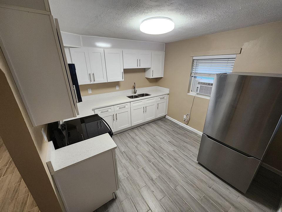 1st image of 1710 E Jersey Ave #1710