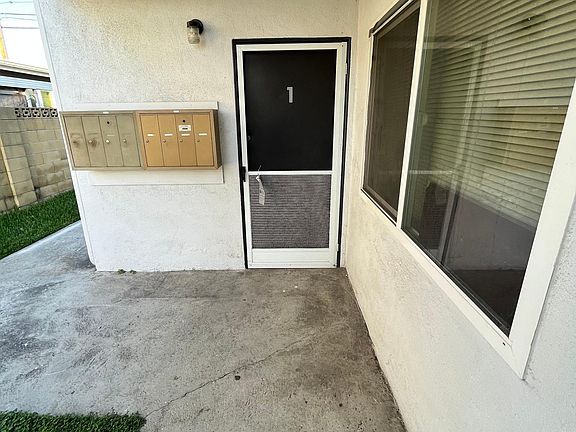 3rd image of 6109 Woodruff Ave