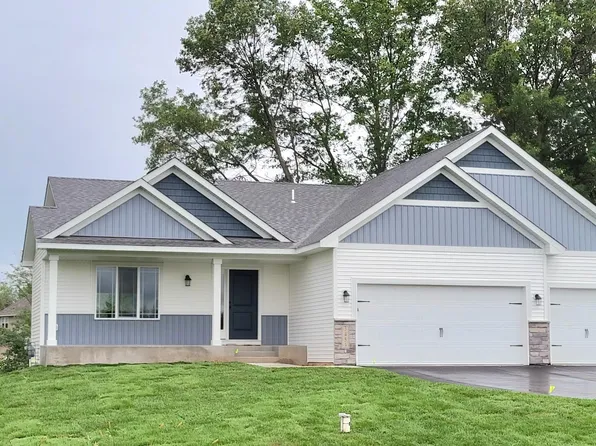 3453 Crosstown Blvd NE, Ham Lake, MN 55304