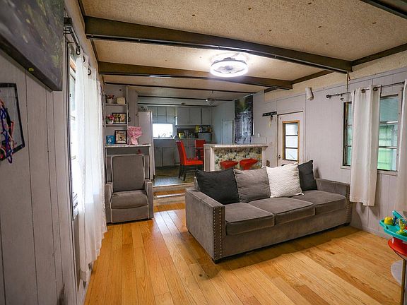 5th image of 2902 Backiel Dr #800