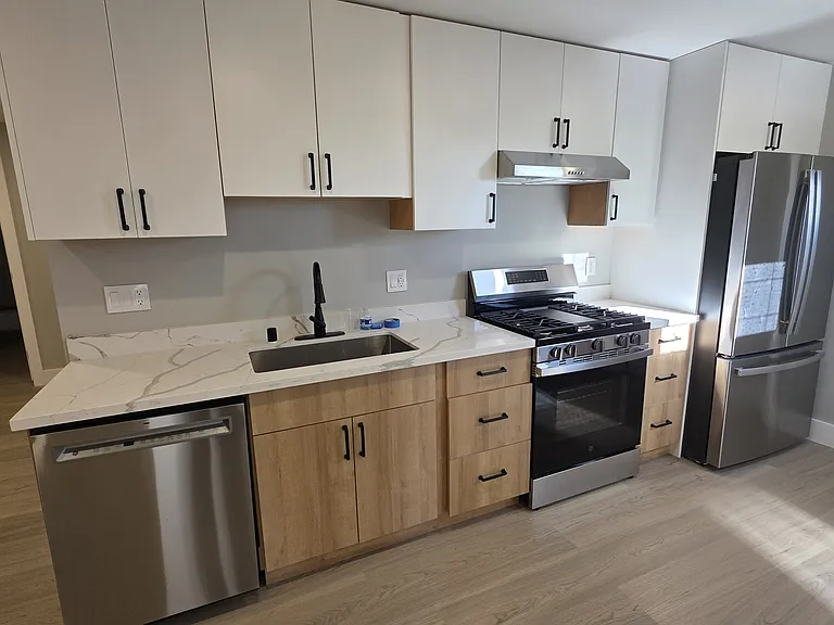 373 Avalon Dr #A — Photo 3