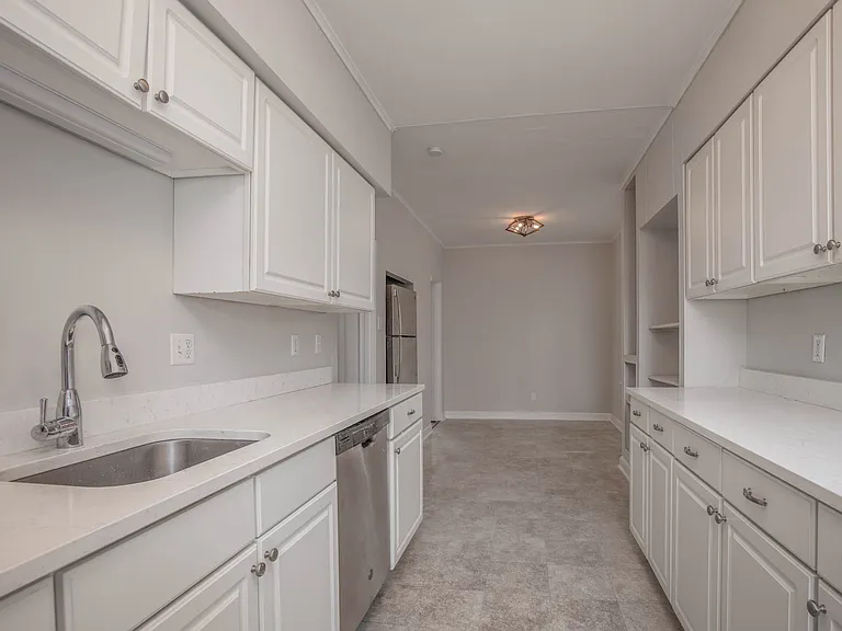 738 Kingsland Ave #2 — Photo 12