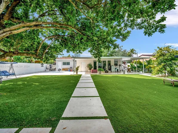 1617 NE 157th Ter, North Miami Beach, FL 33162