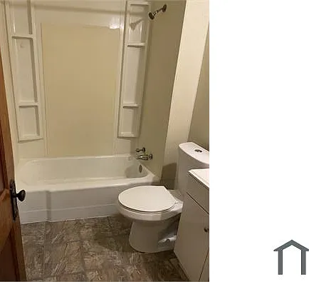2 bed, $1,333 — Photo 4