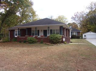 1205 Chickasaw Rd, Paris, TN 38242