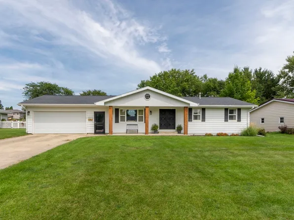 845 Duroe St, Jesup, IA 50648