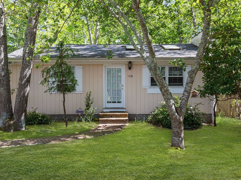 1st image of 138 Town Ln