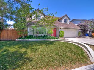 1174 Tower Pl, Vista, CA 92083