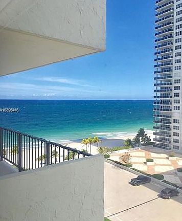 3rd image of 3550 Galt Ocean Dr APT 906