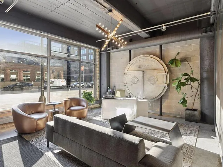 700 Washington Ave N #419 — Photo 17