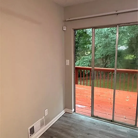 422 Emmett St — Photo 4