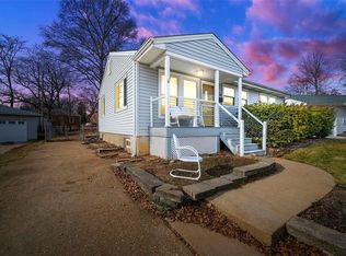 1037 Barry Ct, Saint Louis, MO