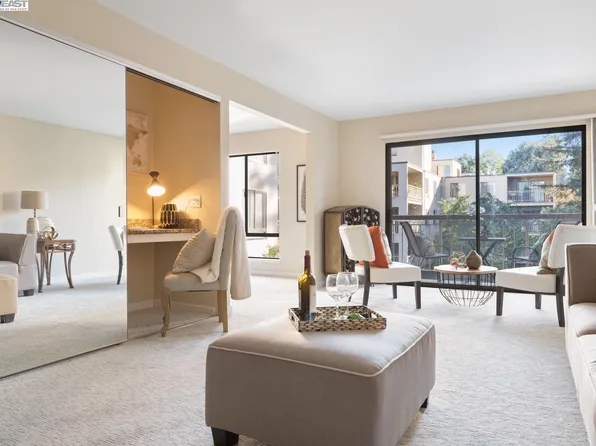 320 N Civic Dr APT 303, Walnut Creek, CA 94596