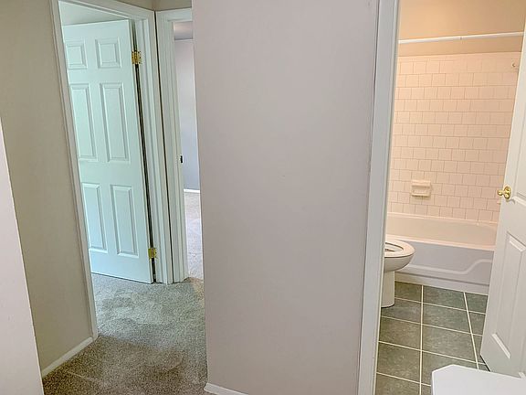 5th image of 9431 Greenhill Ct