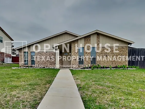 3704 Fairfield Dr, Carrollton, TX 75007