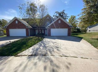 5500 Hunley Ct, Columbia, MO 65201