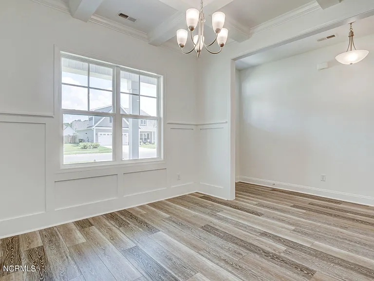 Spicetree Dr — Photo 26