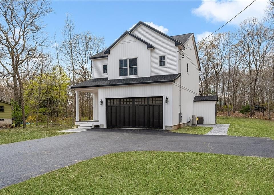 2nd image of 60 Forrest Ln