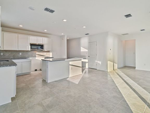 Spacious Kitchen