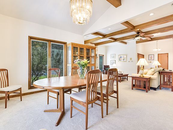 4th image of 10240 Pinehurst Dr