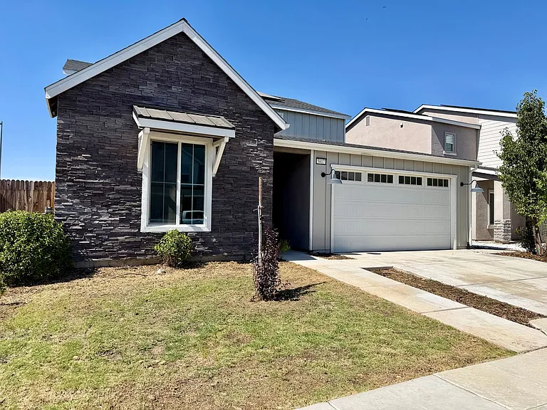 5817 E Truman Ave — Photo 2