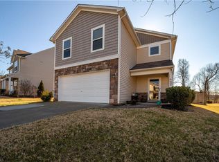 626 Collington Dr, Mebane, NC 27302