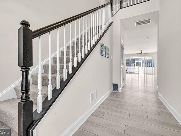 3rd image of 31321 Olney Way