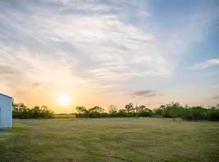 15567 E Gable Rd, Saint Hedwig, TX 78152