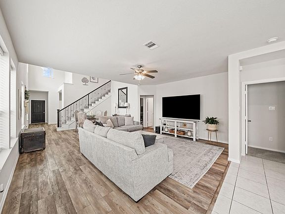 4th image of 19754 Shinnery Ridge Ct